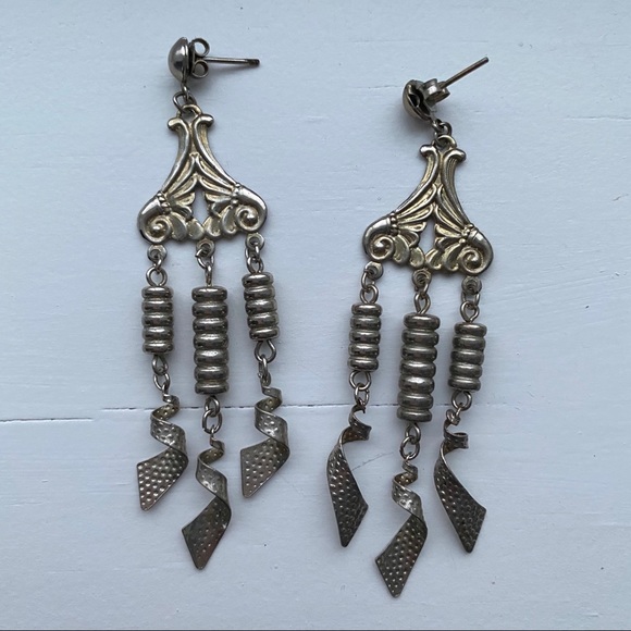 Vintage silver tin chandelier drop earrings - Picture 7 of 7